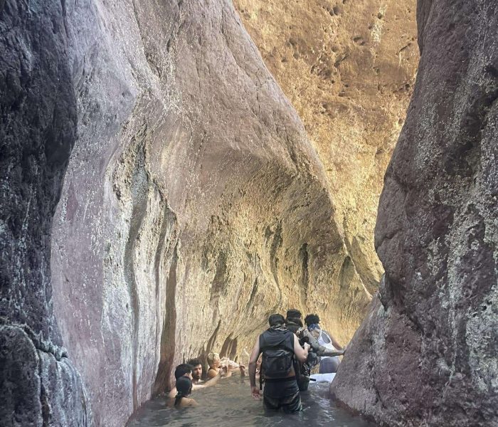 received_1613443486474801